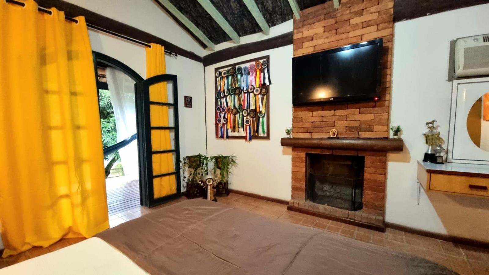 Cabanas Espada De Sao Jorge São Roque Habitación foto